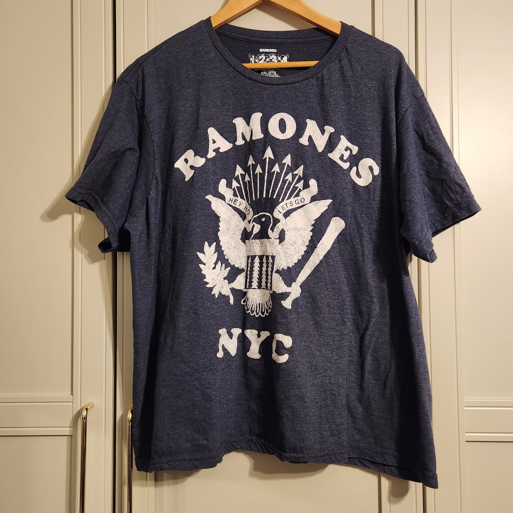Ramones Graphic Tee 2XL